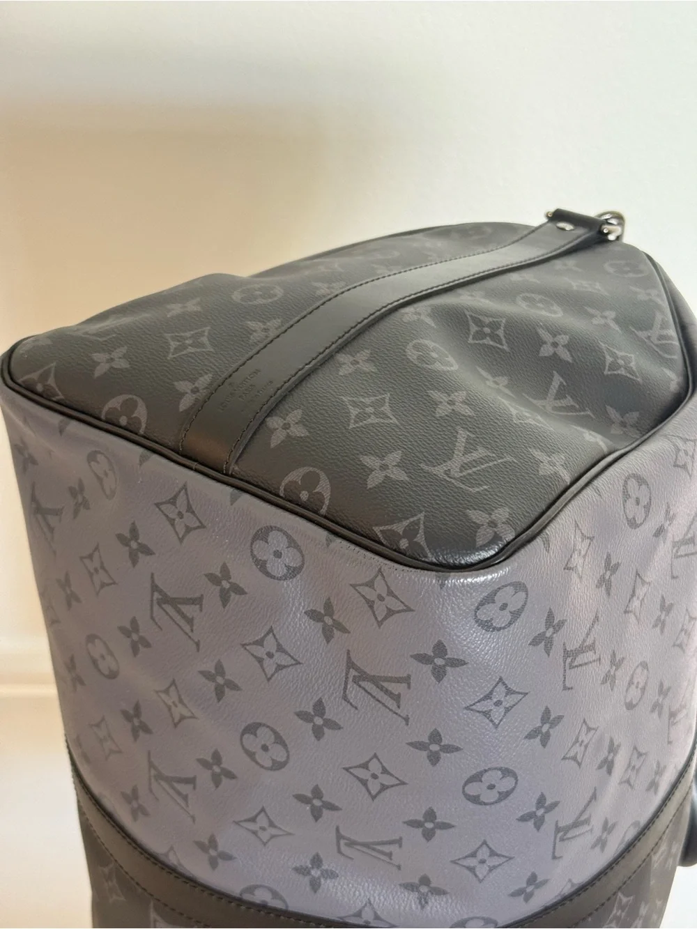 LOUIS VUITTON Keepall 50 Bandoulière in Monogram Eclipse Reverse - 💯 AUTHENTIC